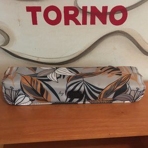 LUG - Choo Choo Pill Holder in Lily Grey - New (Lug doesn't tag the Choo Choo)